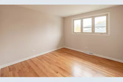 5620 W 99th Street, Oak Lawn, IL 60453 - Photo 9