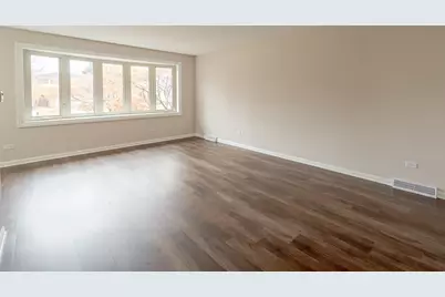 5620 W 99th Street, Oak Lawn, IL 60453 - Photo 1