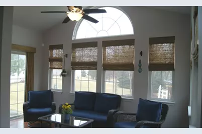 21406 Mays Lake Drive, Crest Hill, IL 60403 - Photo 3