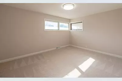 1502 N 35th Avenue, Melrose Park, IL 60160 - Photo 5
