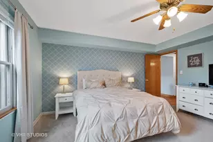 235 W Johnson St, Palatine, IL 60067 - Photo 9