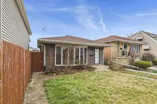 5024 S Lockwood Ave, Chicago, IL 60638 - Photo 3