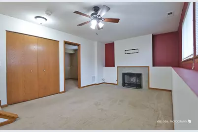 444 E Camden Lane, Round Lake Beach, IL 60073 - Photo 11