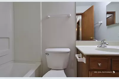 444 E Camden Lane, Round Lake Beach, IL 60073 - Photo 19