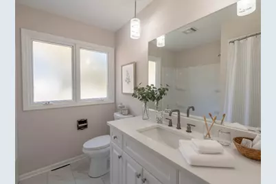 7104 Blackburn Avenue, Downers Grove, IL 60516 - Photo 9