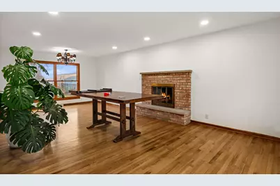 235 Ridge Drive, Dekalb, IL 60115 - Photo 9