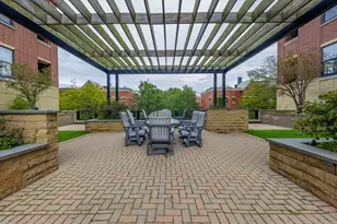 811 W 15th Pl, Chicago, IL 60608 - Photo 33