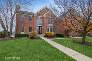 22 Doral Dr, Hawthorn Woods, IL 60047 - Photo 1