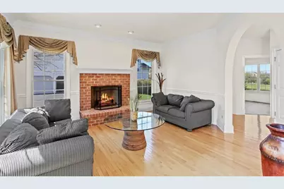 22 Doral Drive, Hawthorn Woods, IL 60047 - Photo 5