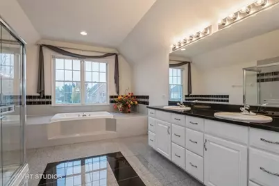 22 Doral Drive, Hawthorn Woods, IL 60047 - Photo 21