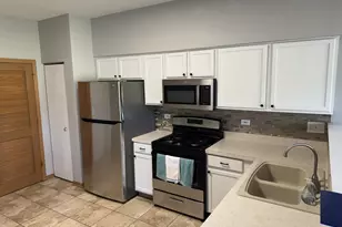 16446 Newcastle Way, Lockport, IL 60441 - Photo 9