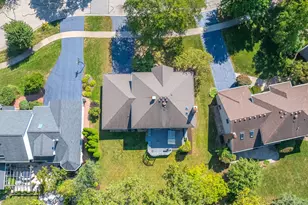 825 Biltmore Ct, Naperville, IL 60563 - Photo 29