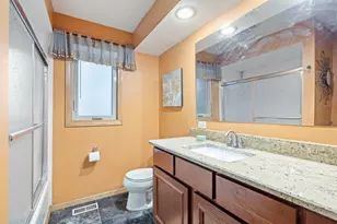 8853 O'Brien Dr, Orland Hills, IL 60487 - Photo 13