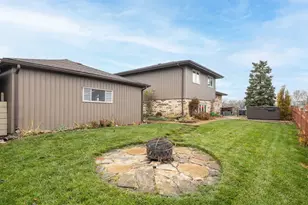 8853 O'Brien Dr, Orland Hills, IL 60487 - Photo 25