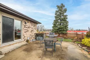 8853 O'Brien Dr, Orland Hills, IL 60487 - Photo 23