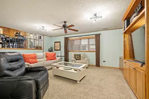 8853 O'Brien Dr, Orland Hills, IL 60487 - Photo 15