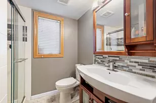 8853 O'Brien Dr, Orland Hills, IL 60487 - Photo 17