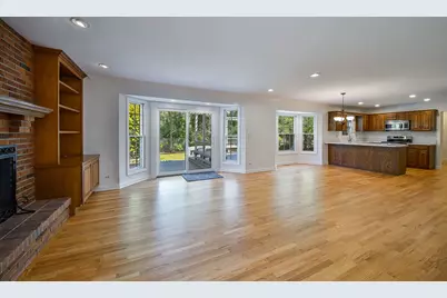 825 Biltmore Court, Naperville, IL 60563 - Photo 11