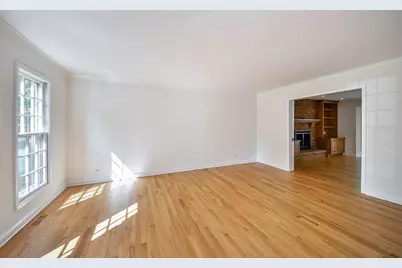 825 Biltmore Court, Naperville, IL 60563 - Photo 5