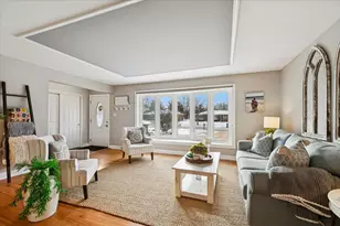 430 Valley View Dr, Downers Grove, IL 60516 - Photo 3