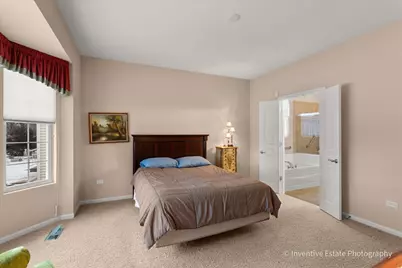 2595 Venetian Lane, Elgin, IL 60124 - Photo 11