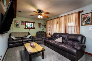 111 Ferndale Dr, Round Lake Beach, IL 60073 - Photo 9