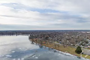 111 Ferndale Dr, Round Lake Beach, IL 60073 - Photo 5