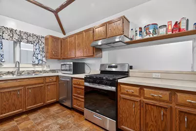 668 Cassie Drive, Joliet, IL 60435 - Photo 11