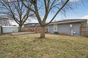 668 Cassie Dr, Joliet, IL 60435 - Photo 33