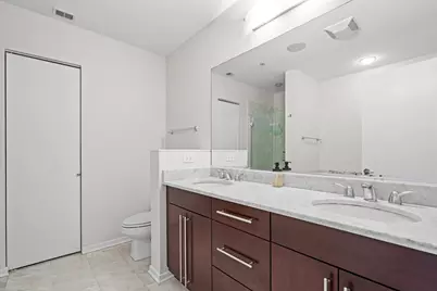 500 W Superior Street #602, Chicago, IL 60654 - Photo 15