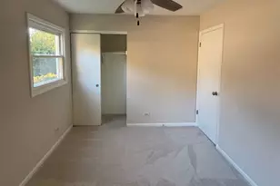 560 S 5th St, West Dundee, IL 60118 - Photo 5