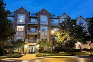 1914 Farnsworth Ln, Northbrook, IL 60062 - Photo 1