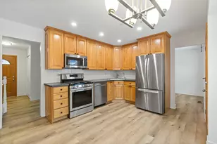 2643 N Prindle Ave, Arlington Heights, IL 60004 - Photo 7