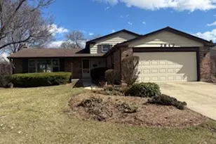 2643 N Prindle Ave, Arlington Heights, IL 60004 - Photo 1