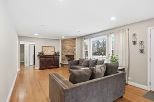 8440 W 91st St, Hickory Hills, IL 60457 - Photo 9