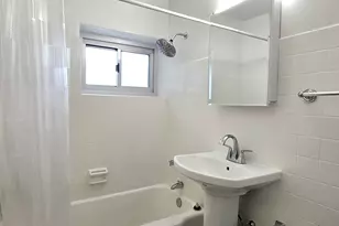 4970 N Marine Dr, Chicago, IL 60640 - Photo 7