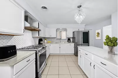 392 Greenbay Avenue, Calumet City, IL 60409 - Photo 7