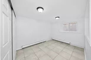 392 Greenbay Ave, Calumet City, IL 60409 - Photo 11