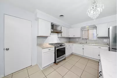 392 Greenbay Avenue, Calumet City, IL 60409 - Photo 9