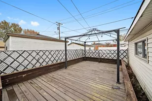 392 Greenbay Ave, Calumet City, IL 60409 - Photo 21