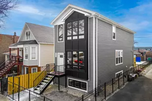 4241 W Walton St, Chicago, IL 60651 - Photo 3