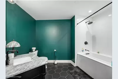 1736 N Hoyne Avenue, Chicago, IL 60647 - Photo 13