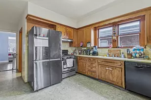 2112 East Ave, Berwyn, IL 60402 - Photo 11