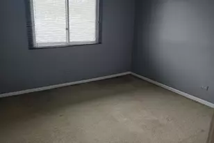 17001 Albany Ave S, Hazel Crest, IL 60429 - Photo 9