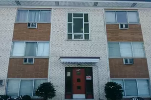 4752 N Olcott Ave, Harwood Heights, IL 60706 - Photo 1