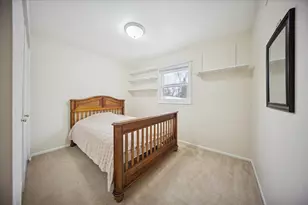 2901 Wall Ave, Waukegan, IL 60087 - Photo 13