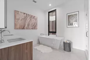 1340 W Chestnut St, Chicago, IL 60642 - Photo 23