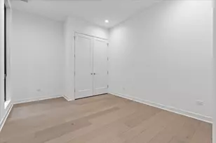 1340 W Chestnut St, Chicago, IL 60642 - Photo 29