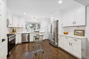 319 May Ave, Glen Ellyn, IL 60137 - Photo 5