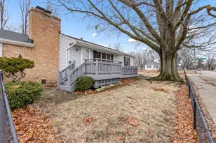 2820 Buckingham Dr, Rockford, IL 61107 - Photo 3